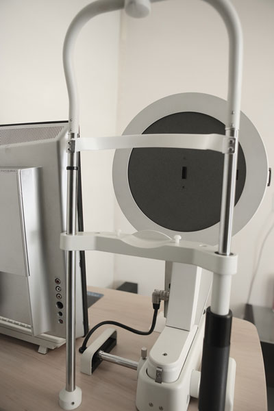 TOPOGRAFÍA CORNEAL BAUSH & LOMB ORBSCAN IIZ